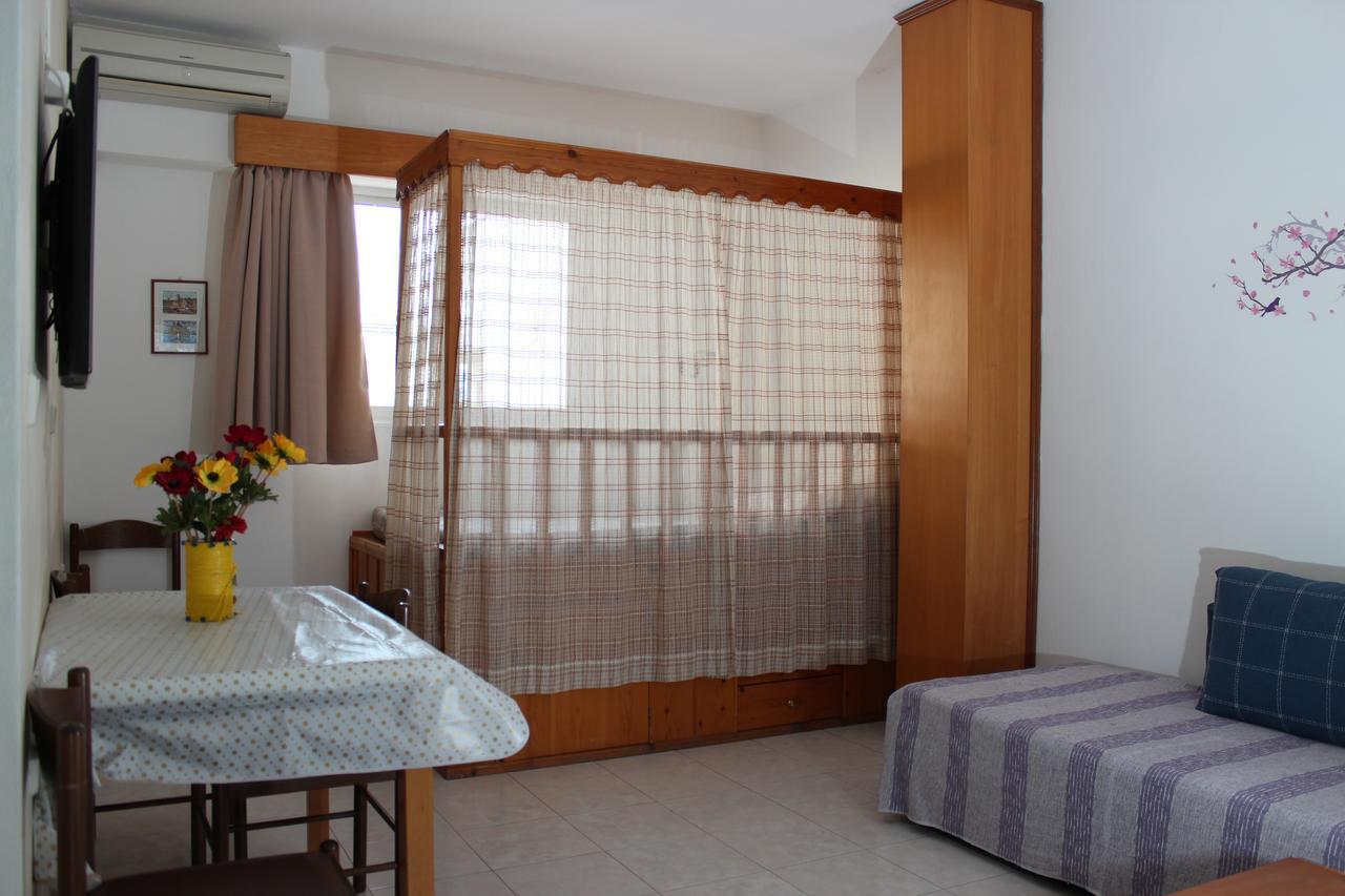 Elarin Studios & Apartments ฟาลิรากี ภายนอก รูปภาพ